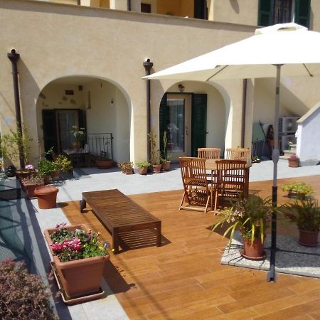 Casa Papaveri Rossi Finale Ligure Exterior photo