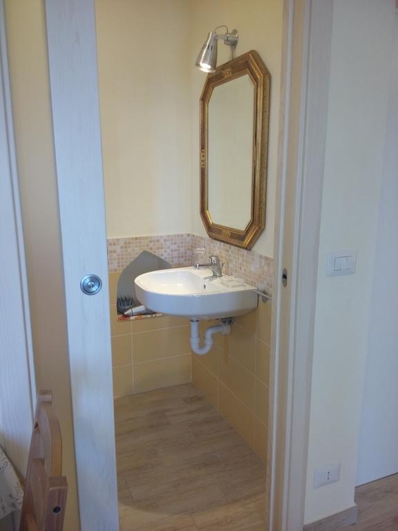 Casa Papaveri Rossi Finale Ligure Room photo